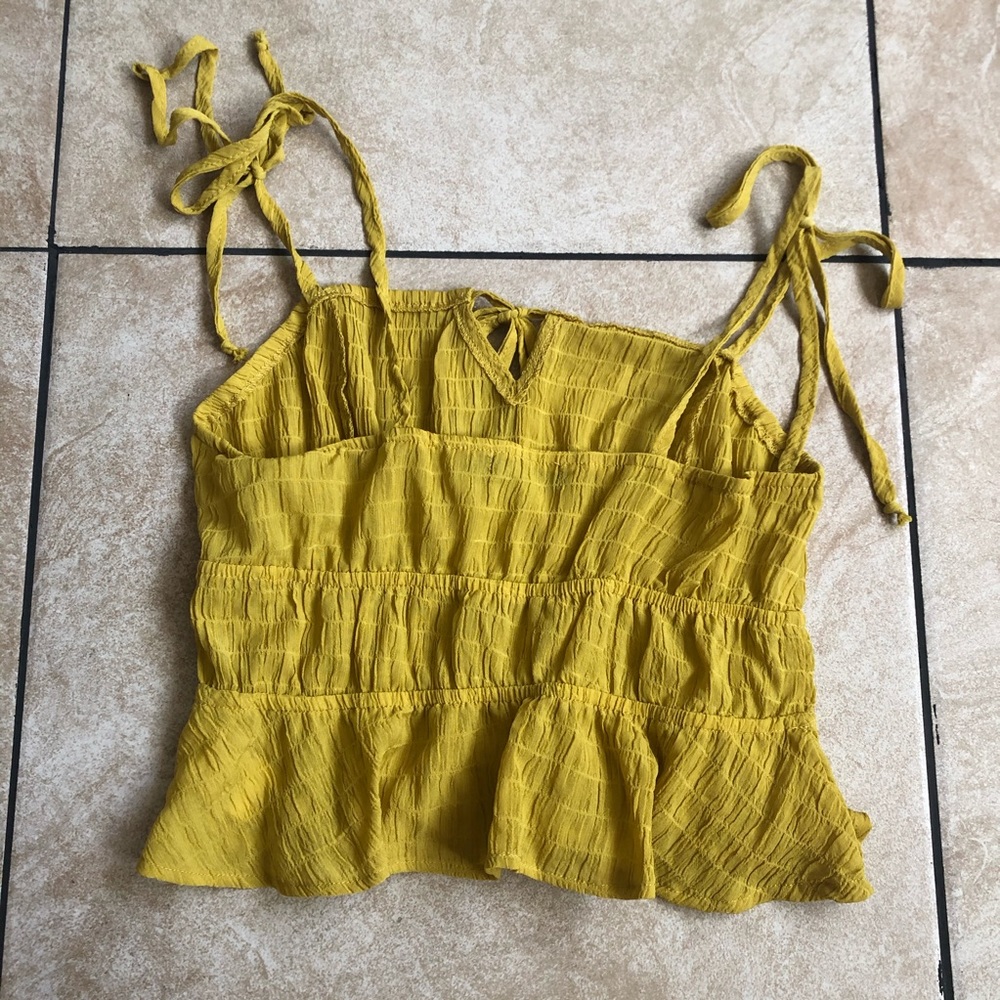 ✨SOLD✨ Nasty Gal Crop Top - Picture 2 of 5